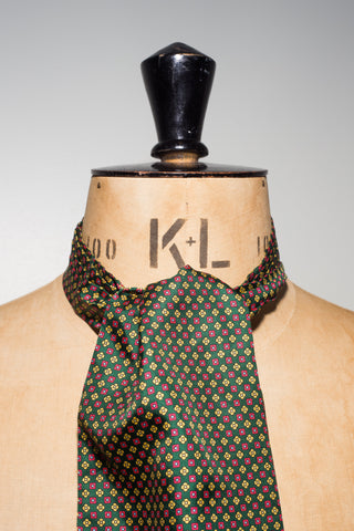 GREEN GEOMETRIC PRINT CRAVAT